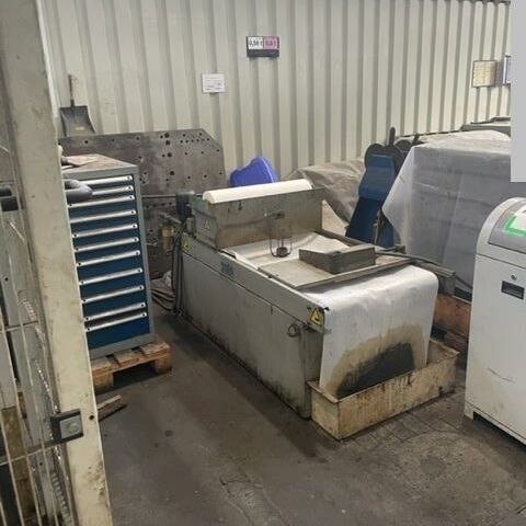 WOTAN Rapid 1 R/6 (CNC)  Metal Processing Boring mills / Machining Centers / Drilling machines Table Type Boring and Milling Machine Machine was complete reconditioned and retrofitted with Siemens 840 D control
in 2008 for a price of 400.000,- Euro !
Machine has a 40 position ATC, 5 CNC axes with ball screw drives (X,Y,Z,W,B),
housing around machine with safety doors, cooling arrangement built in 2020 and
new spindle drive Siemens built in 2008. Germany
