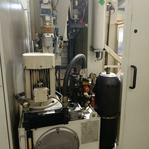 STARRAG HECKERT CWK 1250 16 i- M Fanuc Metal Processing Boring mills / Machining Centers / Drilling machines Machining Center - Horizontal 80 tool position ATC. We will supply 300 pieces SK50 holders along with the
machine. Measuring tracer Renishaw, Cooling trough spindle and filtering
arrangement, 50 bar, Chip conveyor and exhaust ventilation.
Machine has worked for 28.000 spindle hours.
Control: Fanuc 16i-M. Germany