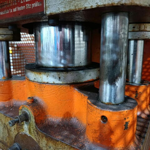 SCHOEN SH/C 30  Metal Processing Presses Single Column Press - Hydraulic Fabricated construction with light guard and two hand switch. Germany