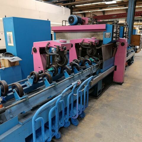 LÖSER SO-790  Metal Processing Bar processing / Bar manufacturing Centreless grinding and polishing machin Belt grinding line with 2 grinding units for pipes and bars. Surface of round
material is grinded by through feeding. Germany