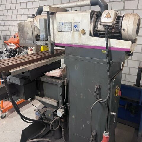 OPTIMUM MT100  Metal Processing Milling machines Universal Milling Machine Accessories: DRO and machine vice. Germany