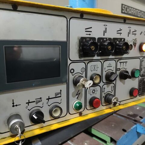 SCHARRINGHAUSEN TSZ 31/13  Metal Processing Sheet metal working / shaeres / bending Plate Shear - Hydraulic Hydraulic shearing machine with
-back gauge with positioning control
-adjustable cutting gap
-adjustable cutting angle
-illuminated cutting area
-3 sets of spare knifes
-modernized to Siemens S7 Belgien