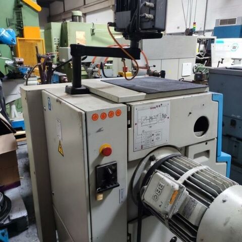 VDF- BOEHRINGER DUE 560  Metallbearbeitungsmaschinen Drehmaschinen Spitzendrehmaschine Mit Multifix, Futter und Digitalanzeige. Deutschland