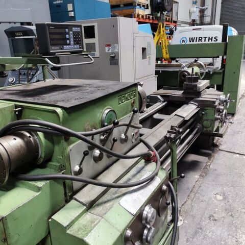 DEMOOR LZS500 x 1500  Metallbearbeitungsmaschinen Drehmaschinen Spitzendrehmaschine Mit Schnellwechselstahlhalter, Futter und Digitalanzeige. Belgien