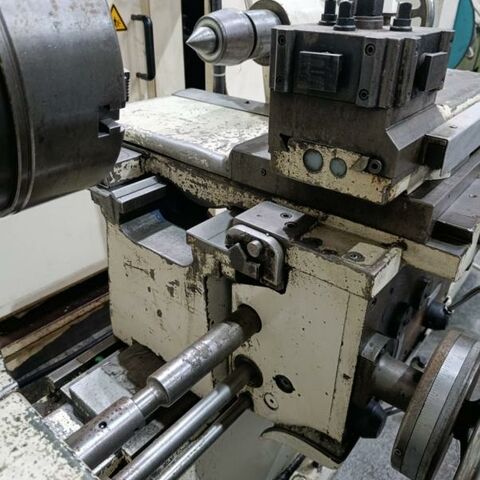 HEYLIGENSTAEDT 260 EV/1250  Metal Processing Lathes Sliding bed lathe Machine has a 4 position toolholder with quick change device and DRO. Germany