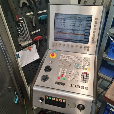 GILDEMEISTER CTX 420 linear 840D shop turn Metal Processing Lathes CNC Lathe Machine has C-axe, Y- axe and live tooling.
Control: Siemens 840 D shop turn.
Machine has tail stock and power chuck. Germany